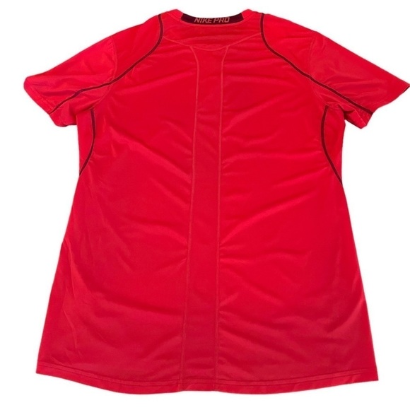 NIKE DRI FIT FITTED ATHLETIC RED SHIRT SIZE LARGE SHORT SLEEVES - Picture 2 of 8